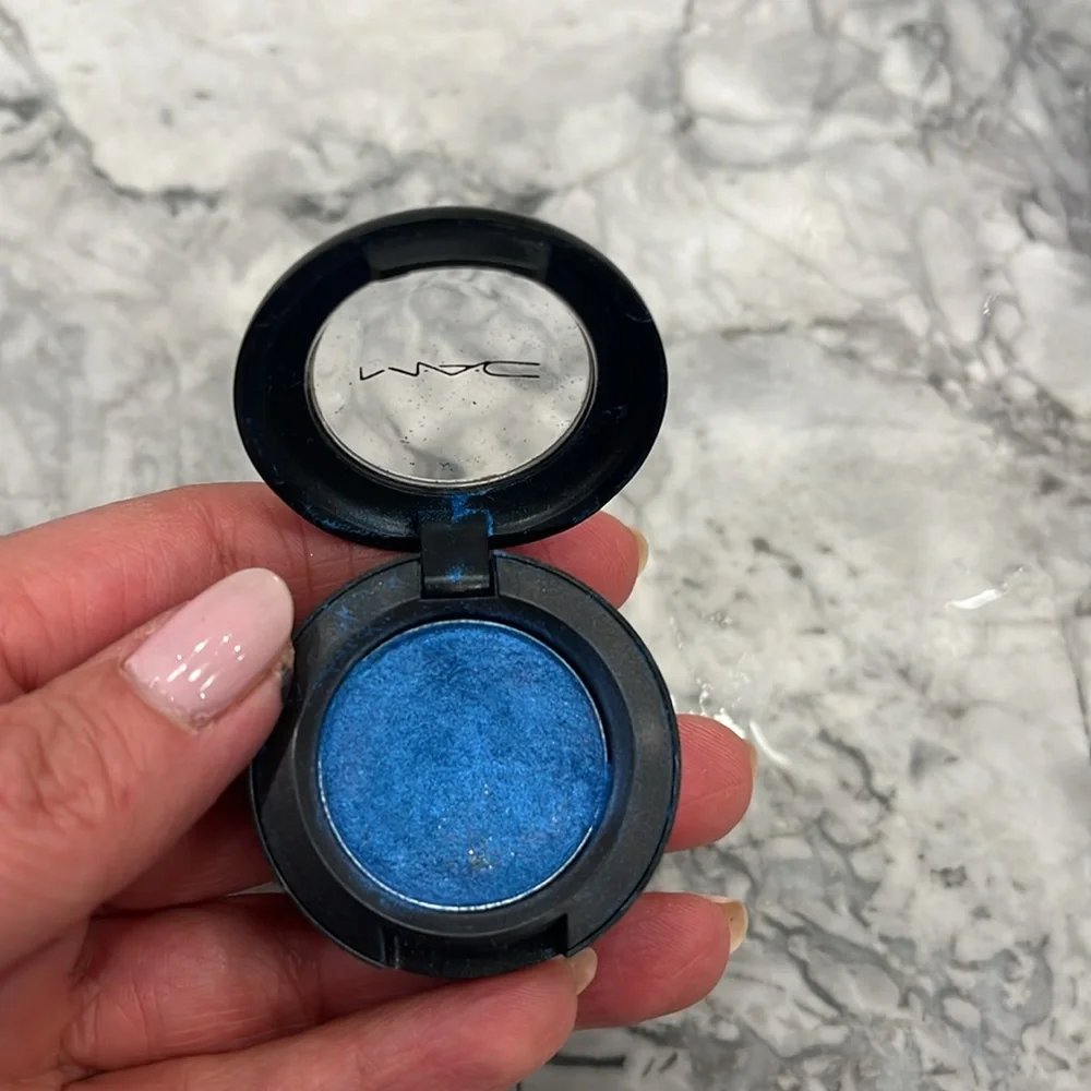 MAC Eyeshadow Duo